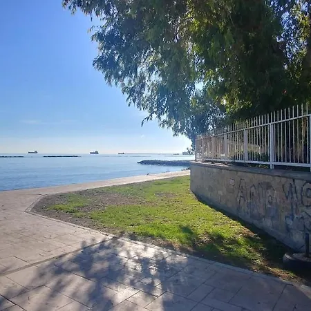 Lordos Seafront * לימסול